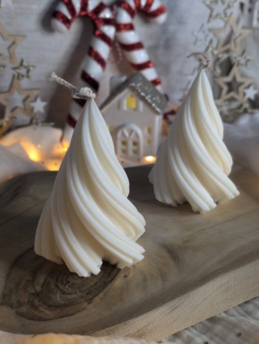 Bougie moulée sapin de Noël en cire de soja non parfumée (Vendu à l'unité)